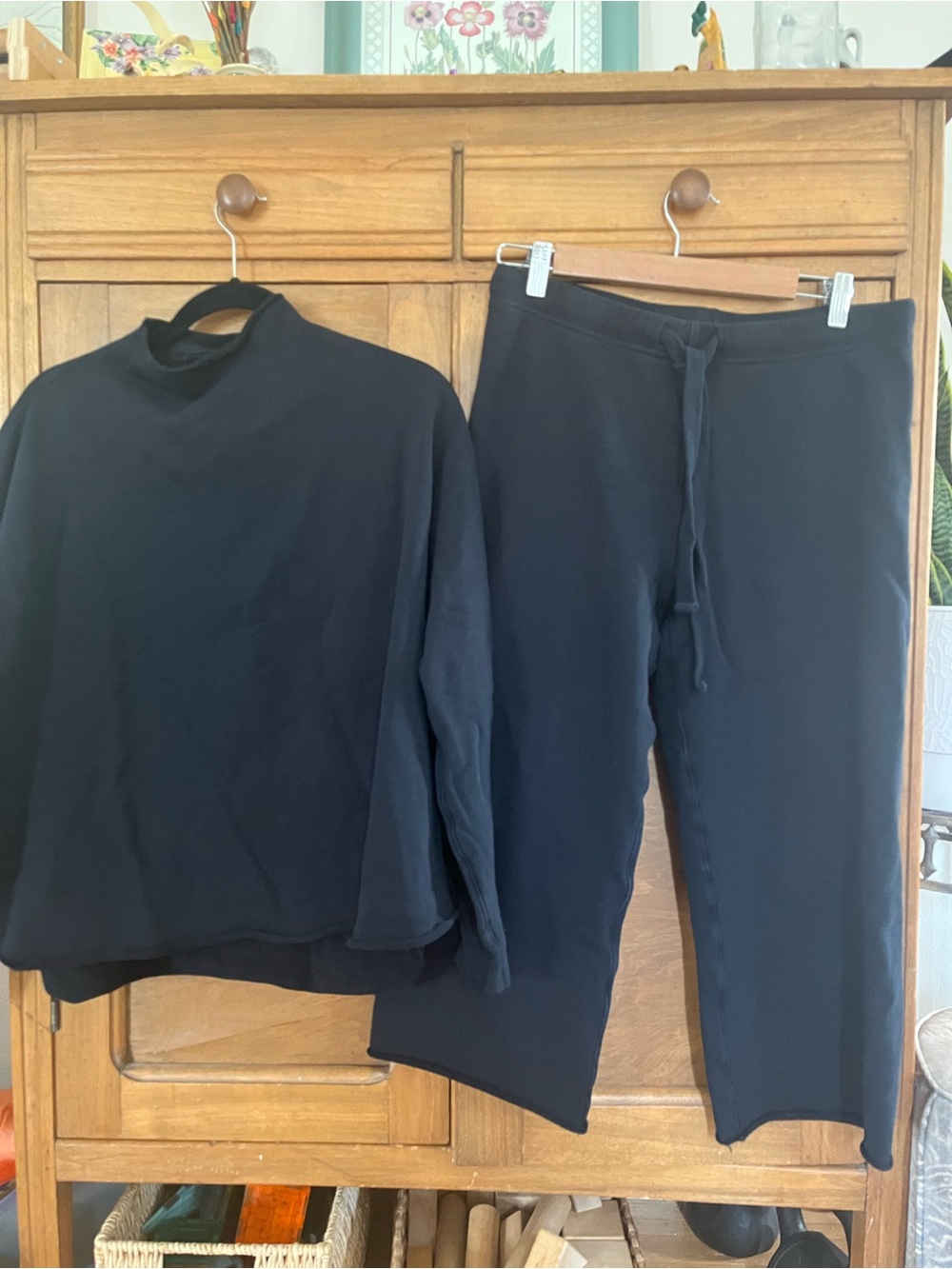 Frank & Eileen Cotton Terry Cropped Sweatshirt & Pants Set S black